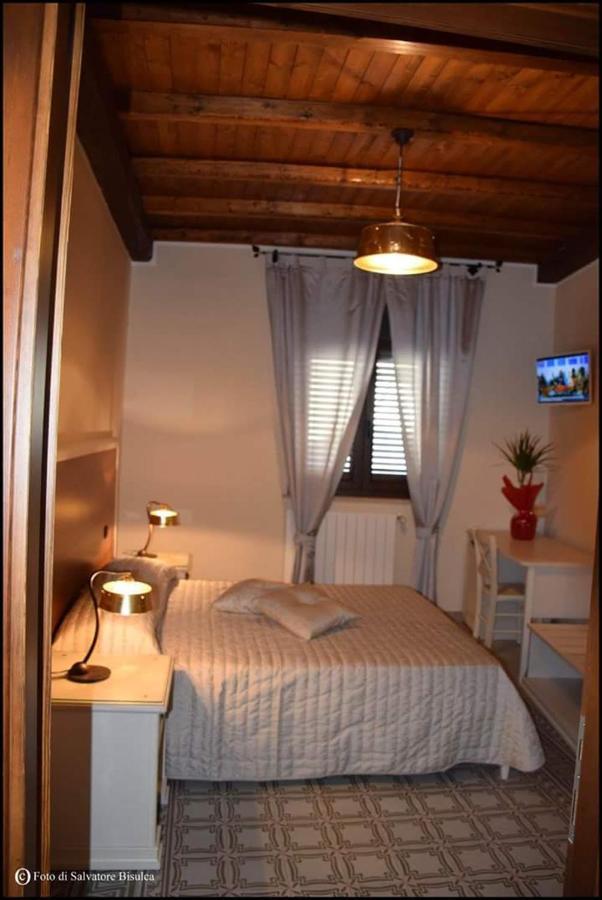 B&B Caravella Mezzojuso Eksteriør bilde
