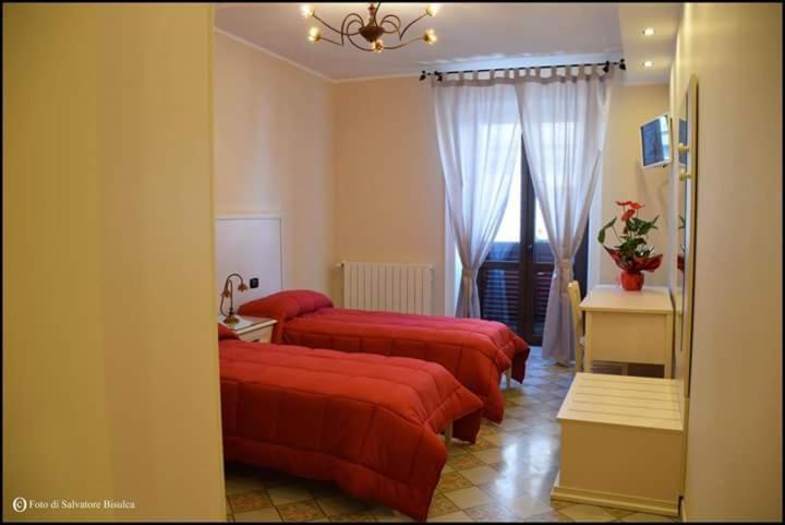 B&B Caravella Mezzojuso Eksteriør bilde